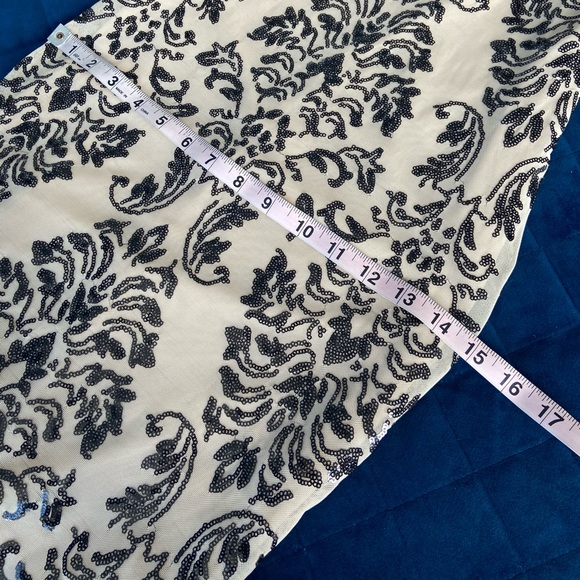 GORGEOUS dress perfect for wedding/charity event - Picture 10 of 15